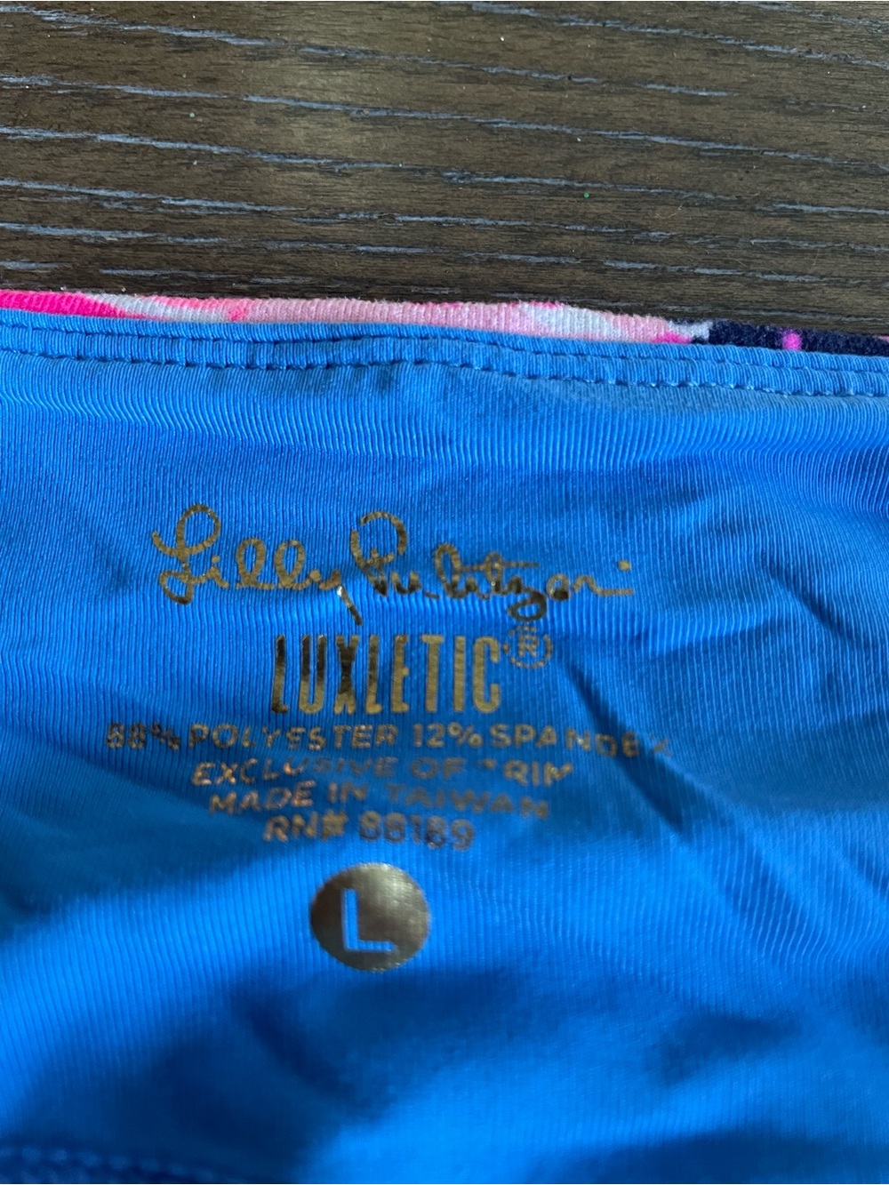 Lilly Pulitzer Legging Luxletic Pink and Blue Cropped Size Large Preppy and CUTE - Picture 3 of 3